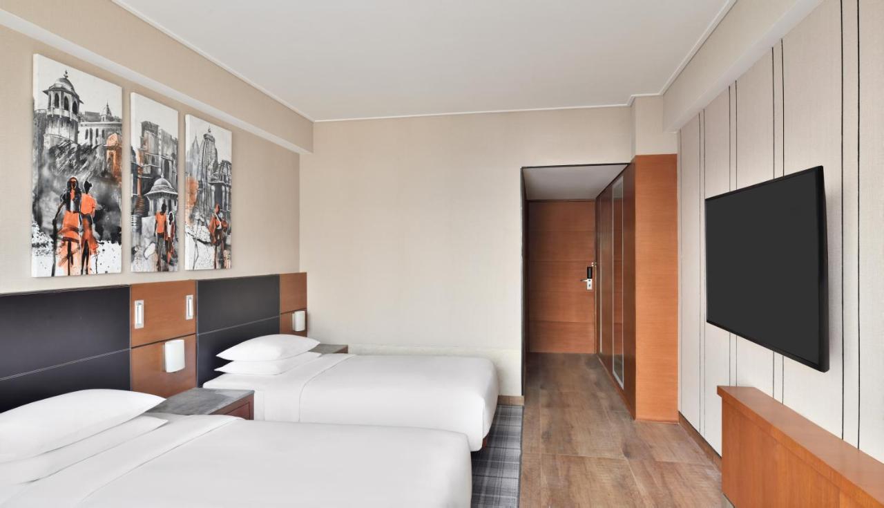 Отель Hyatt Centric Janakpuri Нью-Дели Экстерьер фото