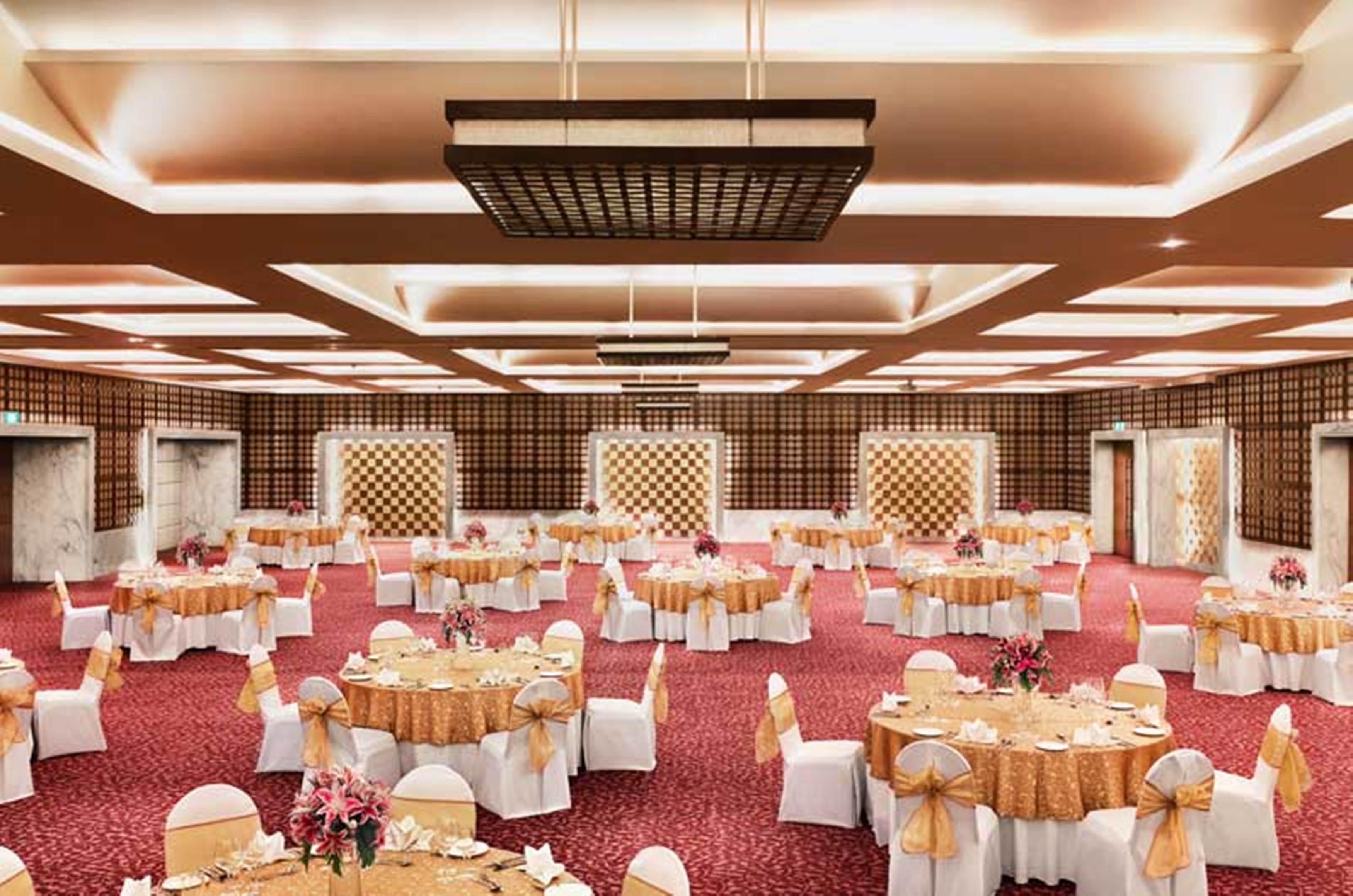 Отель Hyatt Centric Janakpuri Нью-Дели Экстерьер фото The Royal Ballroom