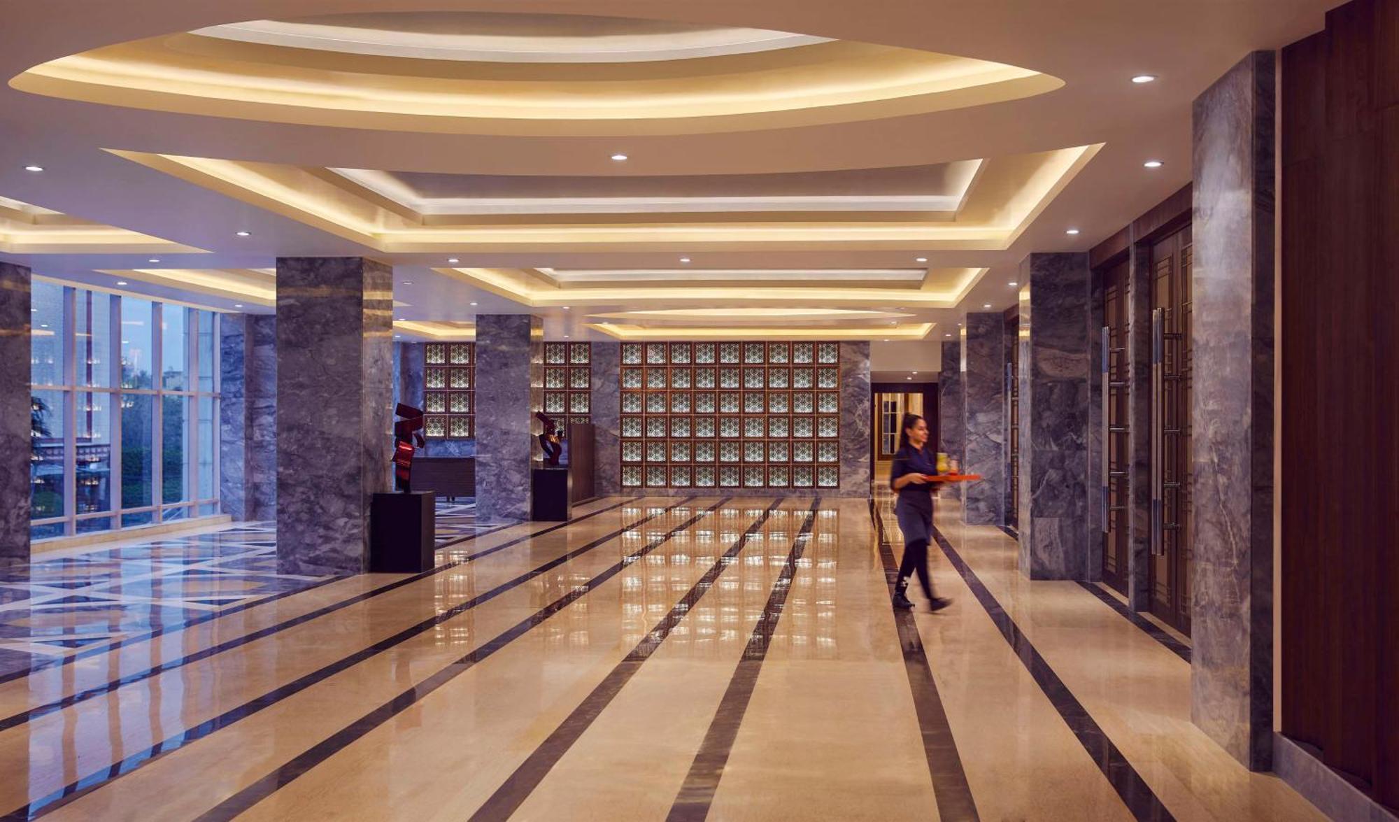 Отель Hyatt Centric Janakpuri Нью-Дели Экстерьер фото The lobby of the hotel