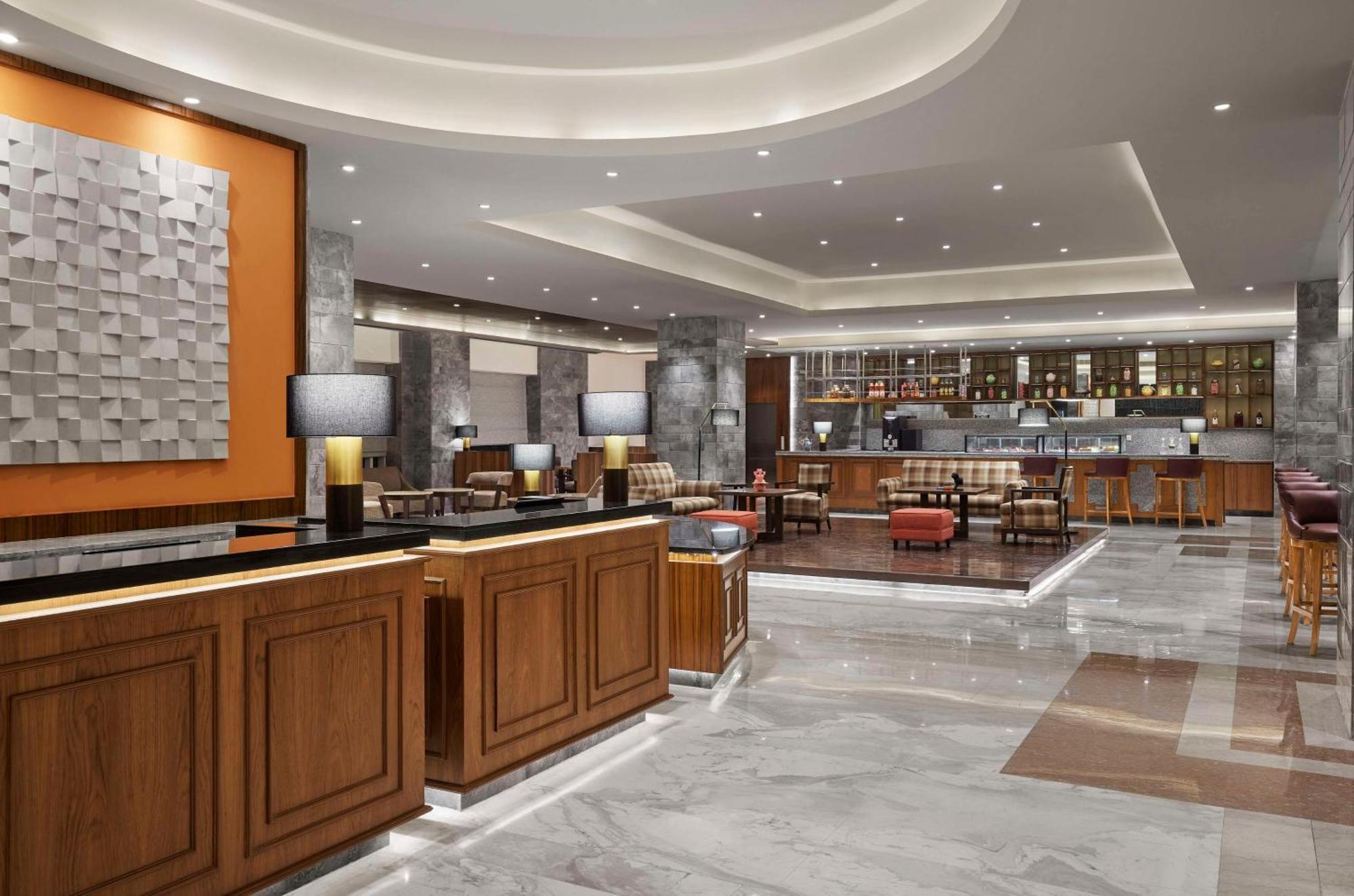 Отель Hyatt Centric Janakpuri Нью-Дели Экстерьер фото Lobby